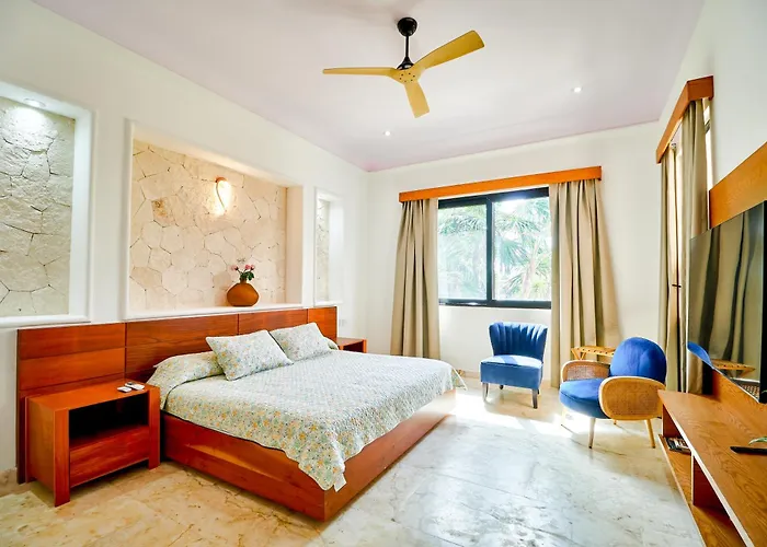 Luxury 7 Bedroom Oceanfront At Hacienda Tankah With Infinity Pool & Premium Hospitality Pousada
